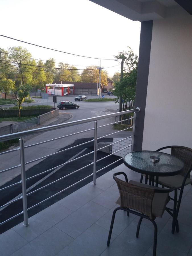 Apartments Karic Aerodrom Tuzla Dubrave Gornje Exterior photo