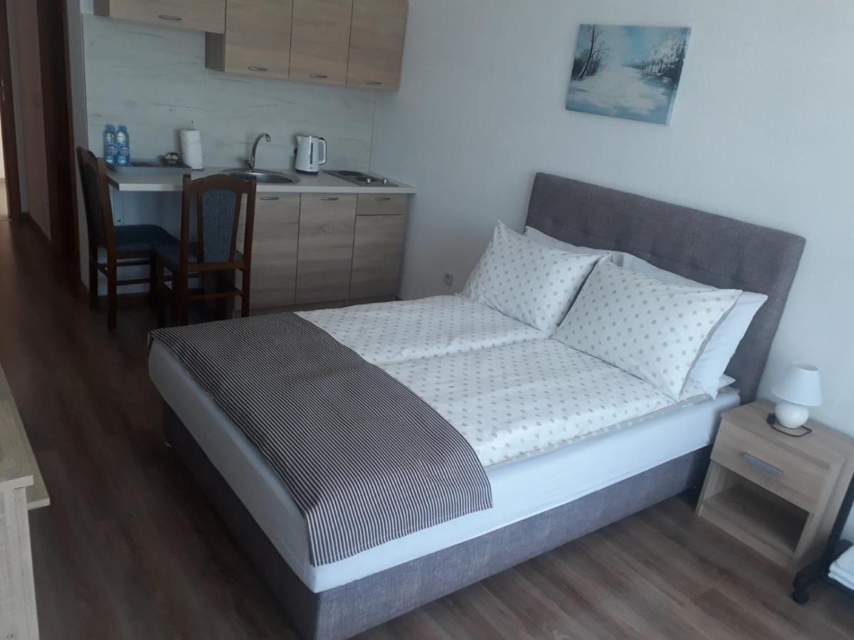 Apartments Karic Aerodrom Tuzla Dubrave Gornje Exterior photo